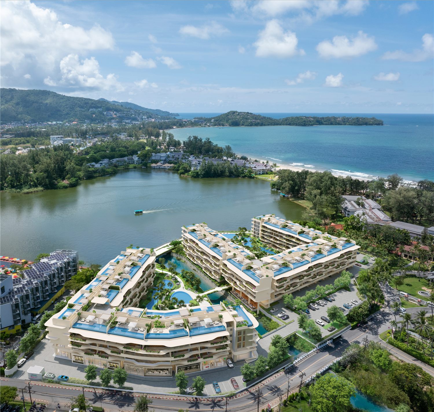 Free-form swimming pool in Laguna Bayside