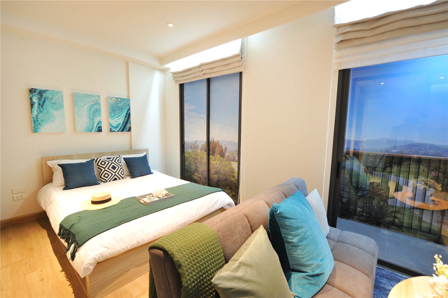 Skypark Celeste bedroom and balcony
